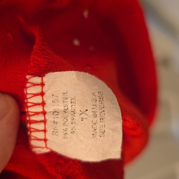 Red Women's Eyelit Batwing Top, Size 1X (0913) - Picture 5 of 6